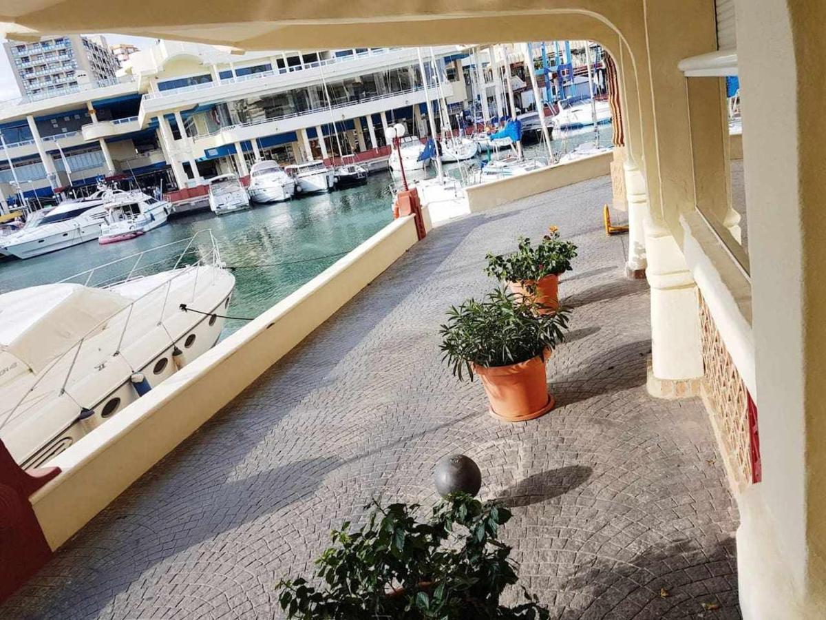 Lujoso Apartamento En De La Isla De Puerto Marina Benalmadena Bagian luar foto